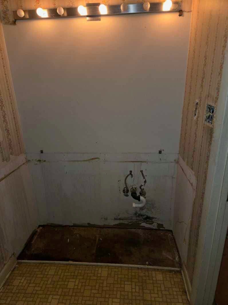 Gallery photos for Demo Day in the Bathroom: Image #1